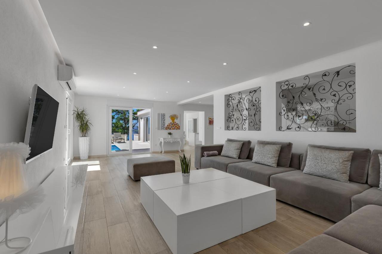 Villa Prestige บาชกาโวดา ภายนอก รูปภาพ